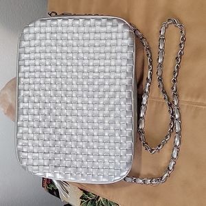 Chained Criss-cross Crossbody   Bag
